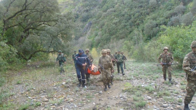 استخراج رُفات الإرهابي أبو العباس واسترجاع أسلحة ثقيلة بجيجل