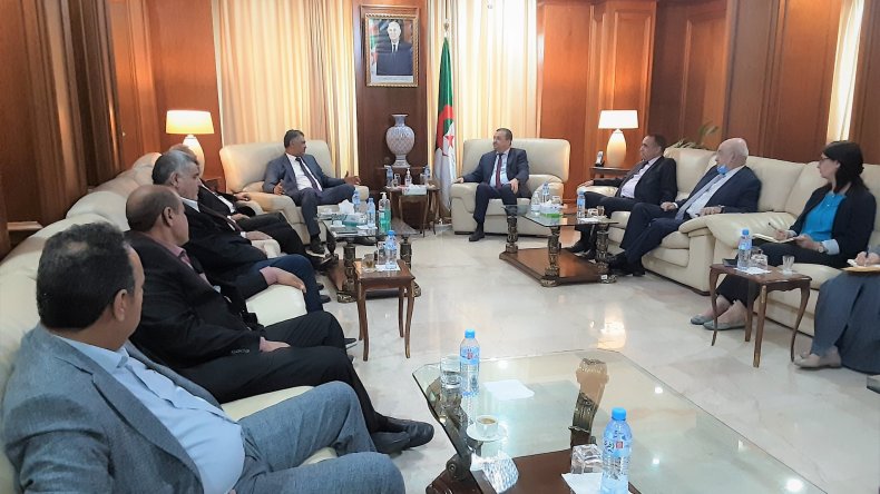 سونلغاز ترافق “جيكول” الليبية للكهرباء في الإنتاج وصيانة شبكاتها