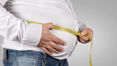 السمنة السعيدة أو التعيسة.. هل الحب عامل تحكّم في الوزن أم زيادته؟