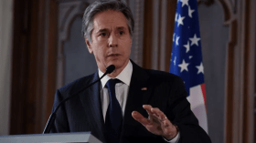 ساعات قبل زيارته للجزائر.. شكوك حول إصابة بلينكن بفيروس كورونا