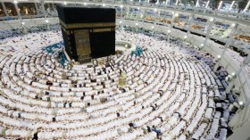 السعودية تسمح بعودة الاعتكاف بالمسجد الحرام والمسجد النبوي في رمضان