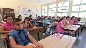 أقسام بـ40 تلميذا والتوظيف لإنهاء أزمة الأساتذة