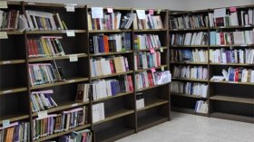 جزائريون ينحازون إلى غذاء البطون ويستهينون بطعام العقول