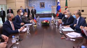 لعمامرة يستقبل وزير خارجية سلوفينيا