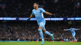 محرز ساهم في تسجيل 101 هدف