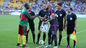 “الفيفا” تُرسّم حكام مباراة الكاميرون والجزائر