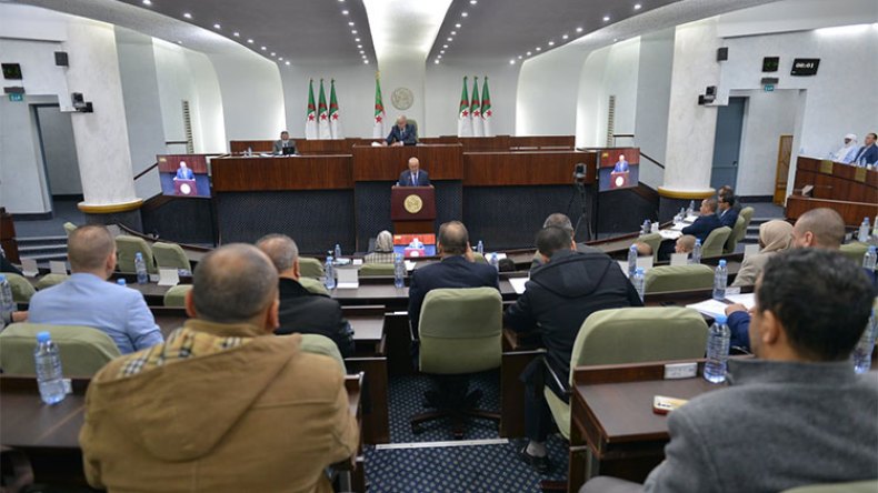 نواب البرلمان يصادقون على مشروع قانون الاحتياط العسكري