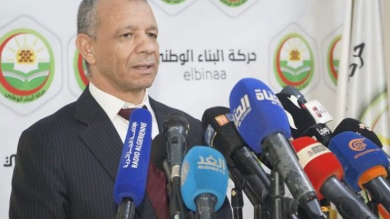 بن قرينة: على الجزائريين حماية الوطن باليقظة ورصّ الصفوف