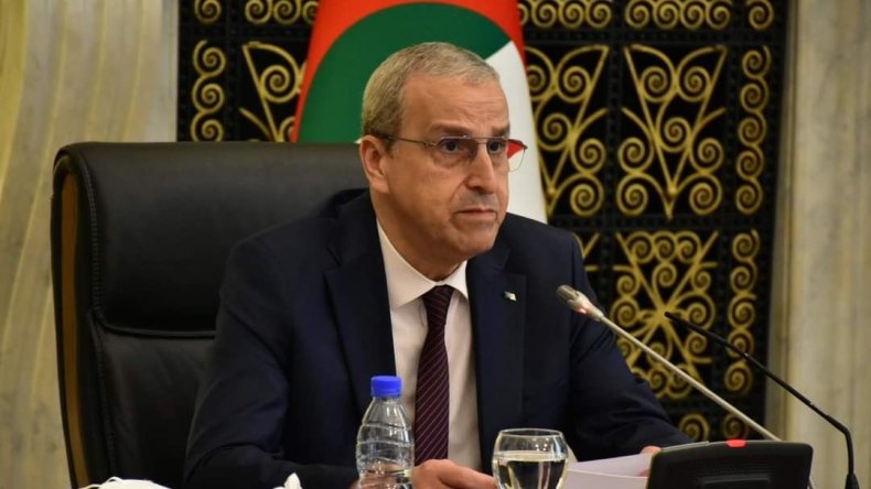 بن زيان يدعو الأسرة الجامعية للانخراط في تنمية في البلاد