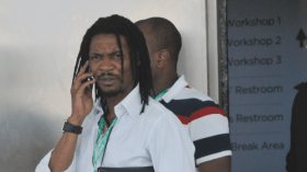 مدرب الكاميرون يستغيث بـ “النّصرانية” قبل مواجهتَي الجزائر