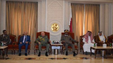 Alger et Doha évoquent la formation militaire et l’échange d’expériences