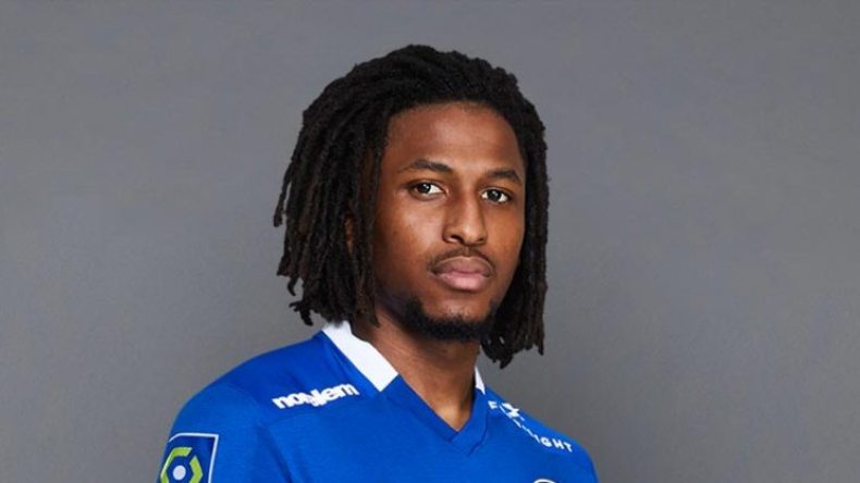 لعروسي يُفضّل “ديكة” فرنسا