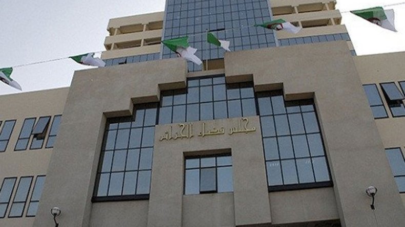 تأجيل إعادة محاكمة المتهمين في قضية “أمنهيد” إلى 27 مارس