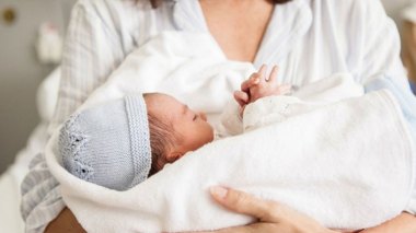 تمديد عطلة الأمومة على طاولة الحكومة..6  أشهر بدلا من ثلاثة مقترح أولي