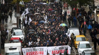 Les Corses en colère: “Etat français assassin”