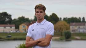 السبّاح سعيود لِمسؤوليه: أنتم تمتصّون رحيق الإشهار ونحن نتسلّى بِالتبريكات!