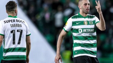 VIDEO: Slimani s’offre un premier doublé
