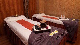 الجلسة بـ 15 ألف دينار.. ممارسات غير أخلاقية بصالونات التدليك