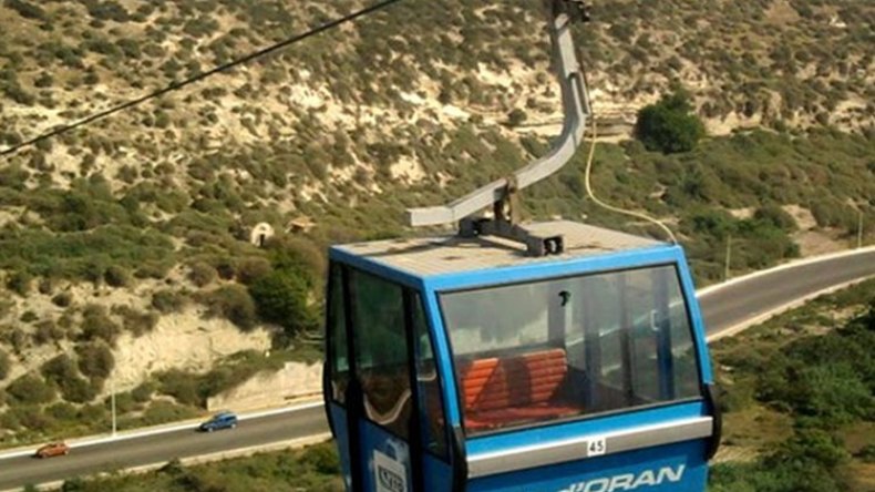 عتاد “التيلفيريك” للبيع بـ5 دنانير للكلغ