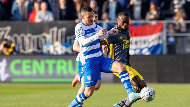 درفلو يخرج من الملعب مُصابا