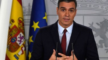 The Spanish Government Accused of Lying to its People