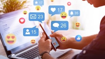 مواقع التواصل.. مصدرٌ للأخبار أم فضاء للتزييف؟