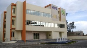 بيان “الفاف” حول مباراة الكاميرون والحكم الغامبي