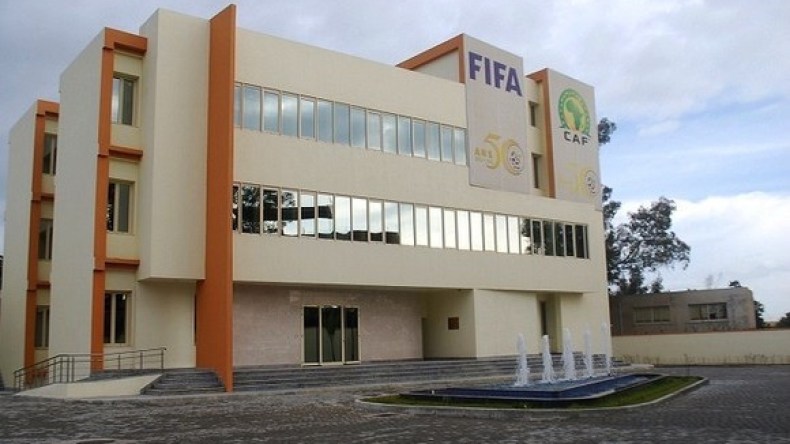 بيان “الفاف” حول مباراة الكاميرون والحكم الغامبي