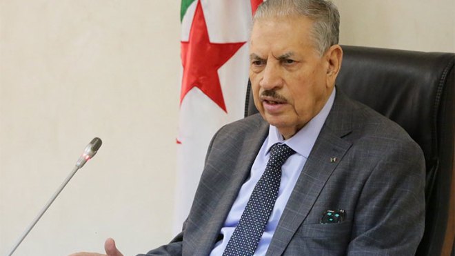 رئيس مجلس الأمة يدعو إلى تقوية الجبهة الداخلية