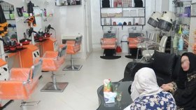 صالونات حلاقة ترتكب “مجازر” بحق النساء