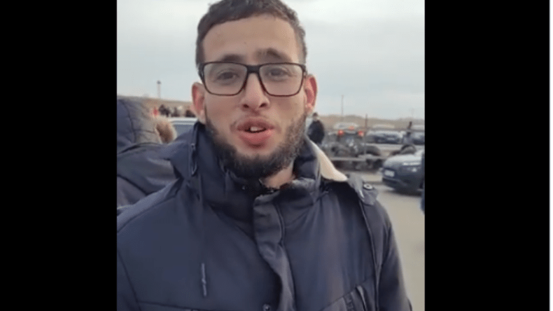 بشعار “خاوة خاوة”.. اسرائيليون يستضيفون مغربيا فارا من أوكرانيا   