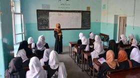 طالبان تعيد إغلاق مدارس البنات بعد ساعات فقط من فتحها