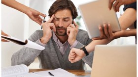 الاحتراق الوظيفي داء العصر.. يغرق عمالا في الضغوطات النفسية