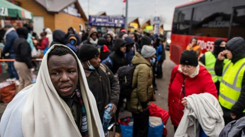 Ukraine : Des Africains empêchés de traverser la frontière polonaise