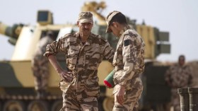 مناورات عسكرية مغربية-فرنسية قرب الحدود الجزائرية