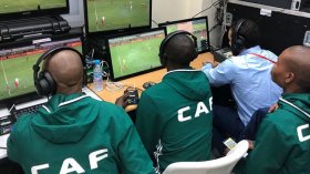 مفاجأة مدوية.. خلل في “الفار” يحرم “الخضر” من تأشيرة “المونديال”!