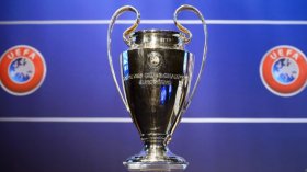 ماندي يعبر على متن الغوّاصة الصّفراء والسيّدة العجوز تغرق