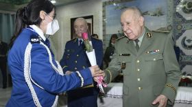 الفريق شنقريحة “المرأة الجزائرية قدمت صورا لا مثيل لها من البطولة”