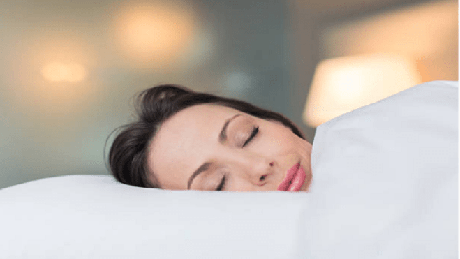دراسة: المرأة بحاجة إلى النوم أكثر من الرجل