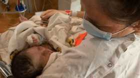 بالصور.. اكتشفت حملها لحظة الولادة فقط وما حدث معها غير مألوف!