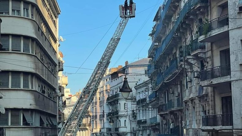 الحماية المدنية تُخمد حريقاً شب داخل شقة بشارع ديدوش مراد في العاصمة