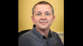 لماذا تجاهلتم الفلسطينيين؟.. نائب إيرلندي يفضح ازدواجية معايير الغرب (فيديو)