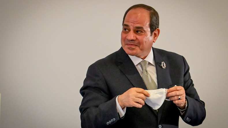 إشاعة وفاة السيسي تُربك وسائل إعلام في مصر