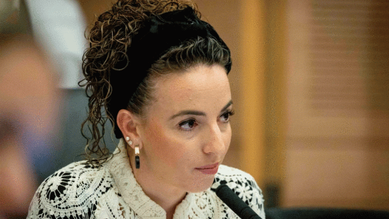  استقالة عضوة في الكنيست الإسرائيلي  بسبب خميرة الخبز