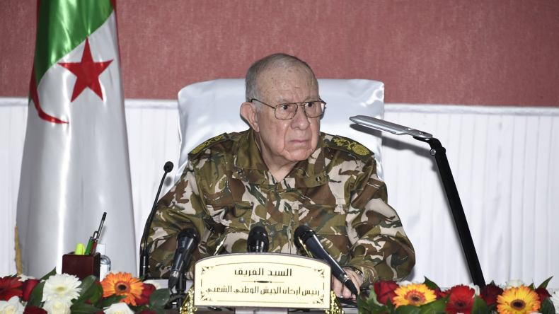 الفريق شنڨريحة: سأحرص على مواصلة فتح أبواب التنافس الشريف بين صفوة إطارات الجيش