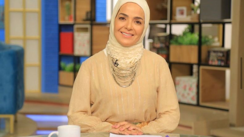 منى عبد الغني: شقيقي هو سبب ارتدائي الحجاب