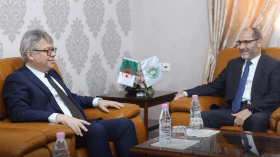 مقري يستقبل السفير الروسي بالجزائر