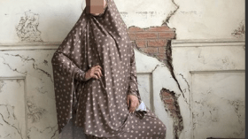 جلباب وحقيبة دولتشي وحذاء فيلا.. يوميات تائبات رمضان