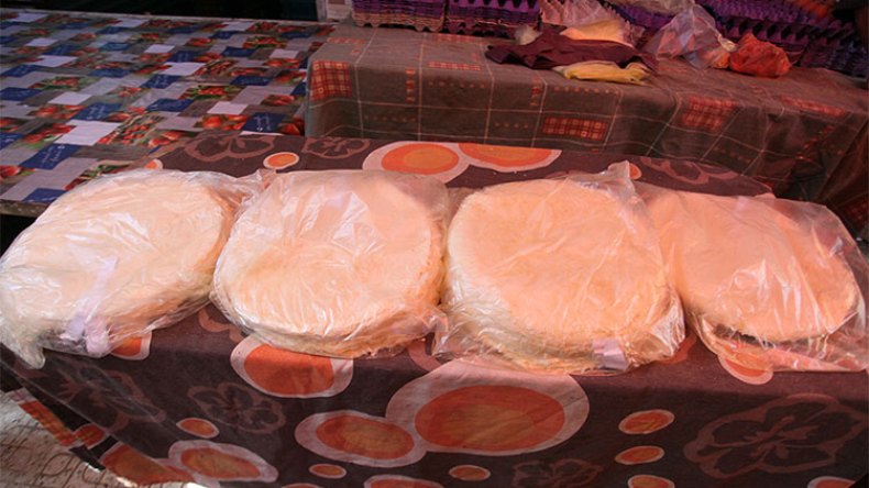 نساء “بائعات” يزاحمن الرّجال في رمضان