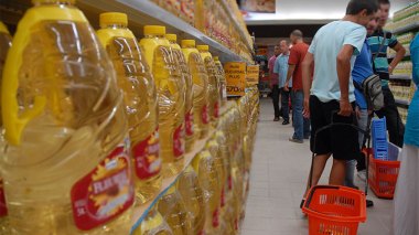 National Gendarmerie: “War Waged On “Mafia” Of Wheat, Table Oil And Milk”